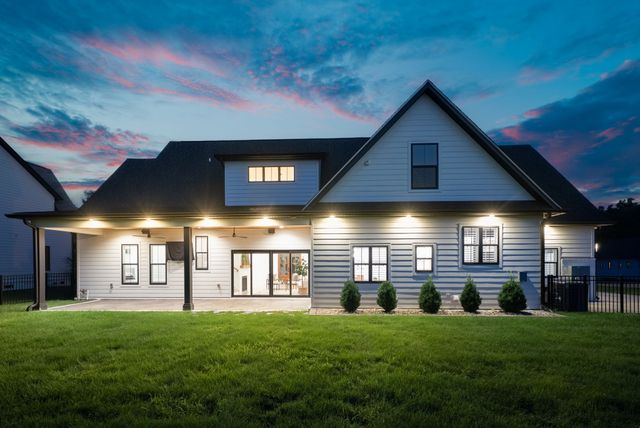 863 Shady Bluff Trail, Clarksville, TN 37043