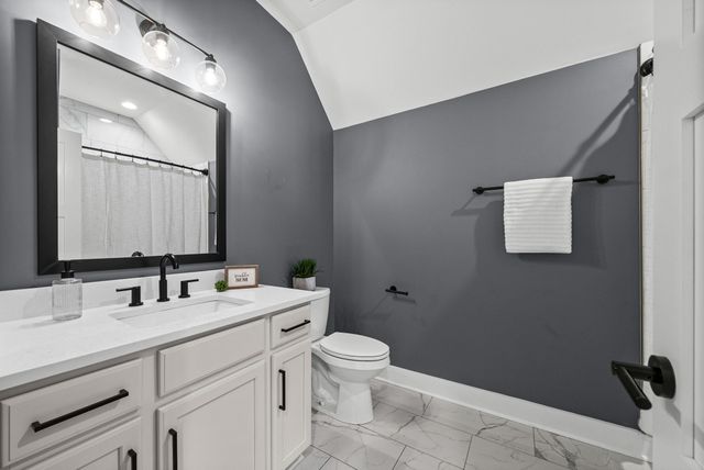 863 Shady Bluff Trail, Clarksville, TN 37043