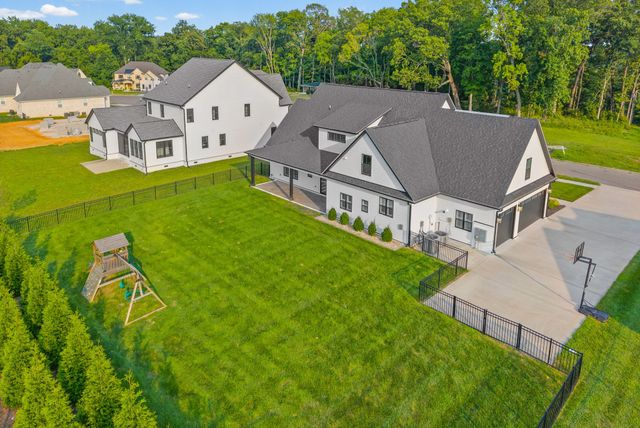 863 Shady Bluff Trail, Clarksville, TN 37043