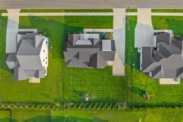 863 Shady Bluff Trail, Clarksville, TN 37043
