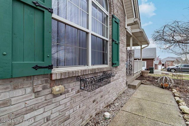 801 Justin Trail, Mt Washington, KY 40047