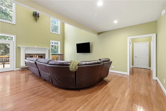 4829 Old Pendergrass Road, Jefferson, GA 30549