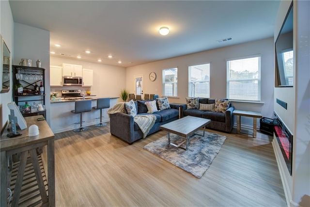 5004 Fawnwood Drive, Gainesville, GA 30504