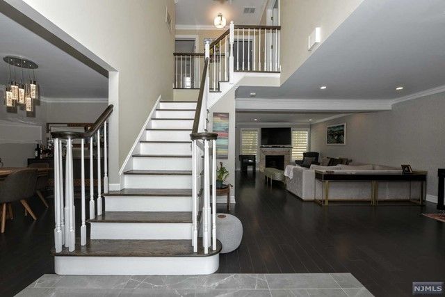 770 Pascack Road, Paramus, NJ 07652