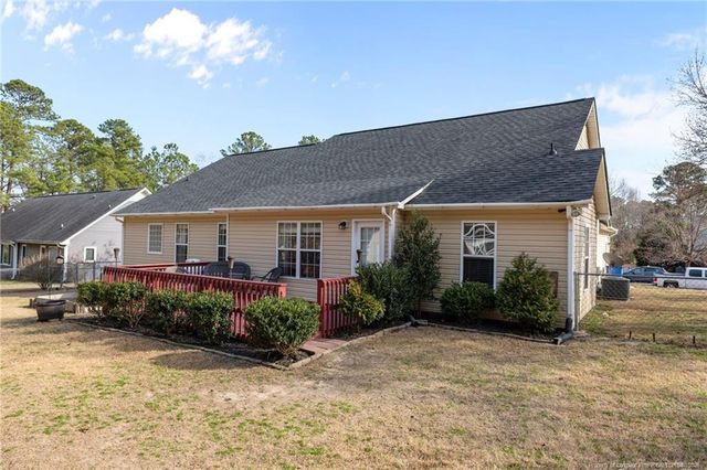 159 Whistling Pine Drive, Raeford, NC 28376