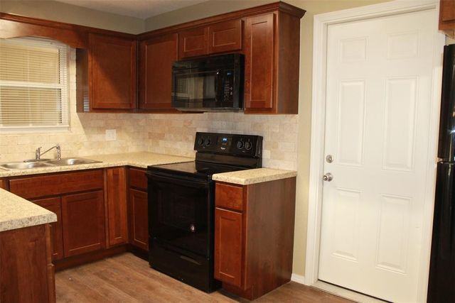 620 Lloyd Avenue, Midwest City, OK 73130