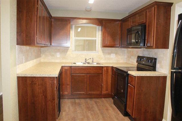 620 Lloyd Avenue, Midwest City, OK 73130