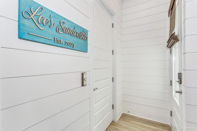 216 Clipper Dr, Pensacola, FL 32507