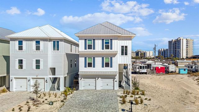 216 Clipper Dr, Pensacola, FL 32507