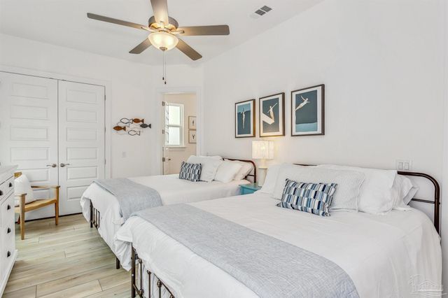 216 Clipper Dr, Pensacola, FL 32507