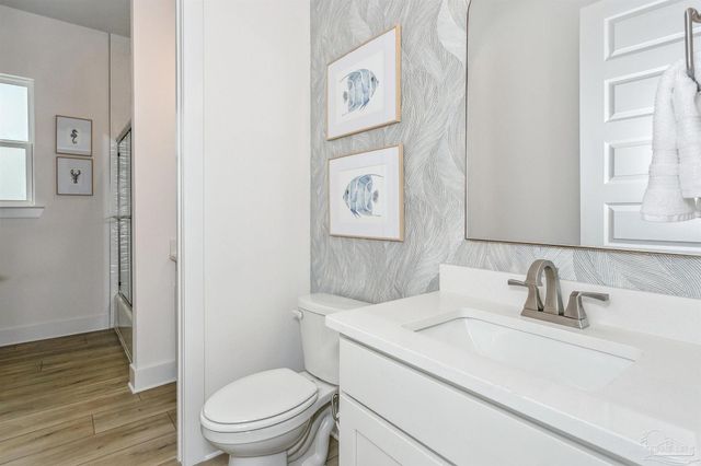 216 Clipper Dr, Pensacola, FL 32507