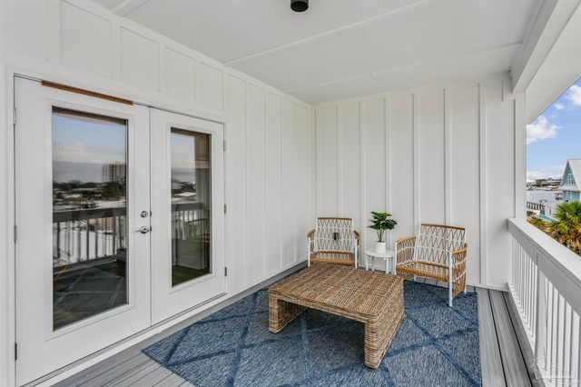 216 Clipper Dr, Pensacola, FL 32507