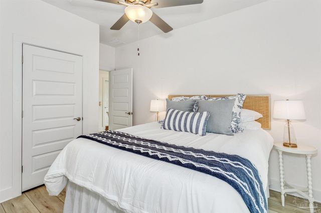 216 Clipper Dr, Pensacola, FL 32507