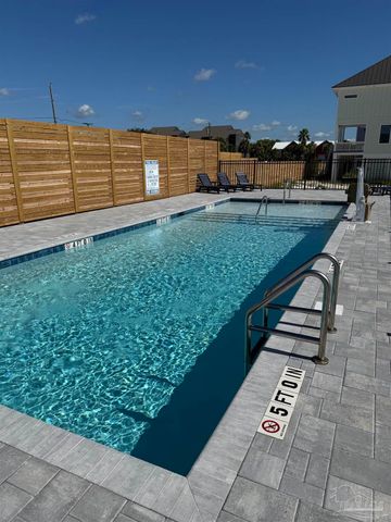 216 Clipper Dr, Pensacola, FL 32507