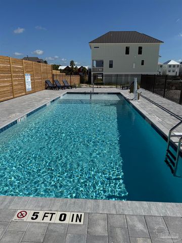 216 Clipper Dr, Pensacola, FL 32507