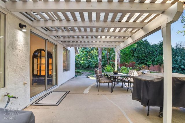6 Datoro Ct, Sacramento, CA 95833
