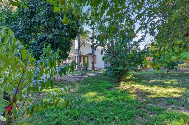 6 Datoro Ct, Sacramento, CA 95833