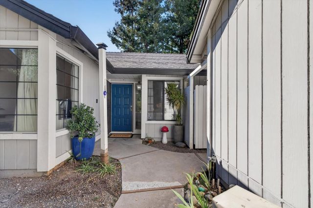 6 Datoro Ct, Sacramento, CA 95833