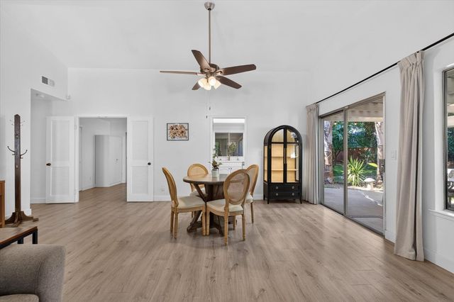 6 Datoro Ct, Sacramento, CA 95833