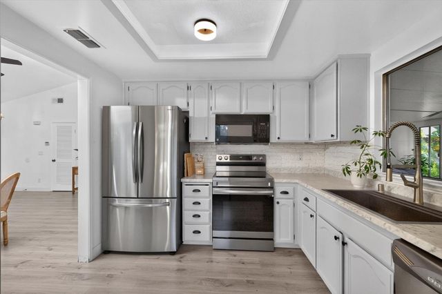 6 Datoro Ct, Sacramento, CA 95833