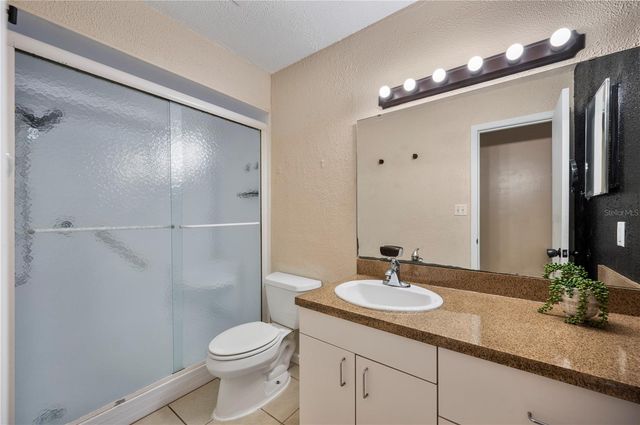 513 QUEENS LOOP N, Lakeland, FL 33803