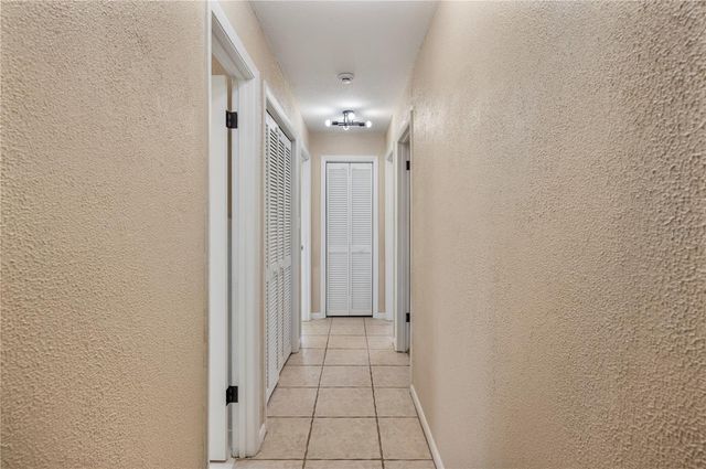 513 QUEENS LOOP N, Lakeland, FL 33803