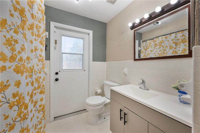 513 QUEENS LOOP N, Lakeland, FL 33803