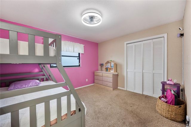 513 QUEENS LOOP N, Lakeland, FL 33803