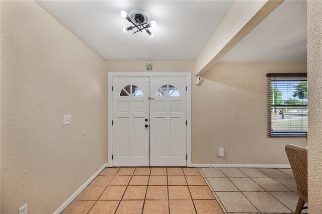 513 QUEENS LOOP N, Lakeland, FL 33803