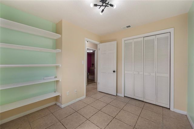 513 QUEENS LOOP N, Lakeland, FL 33803