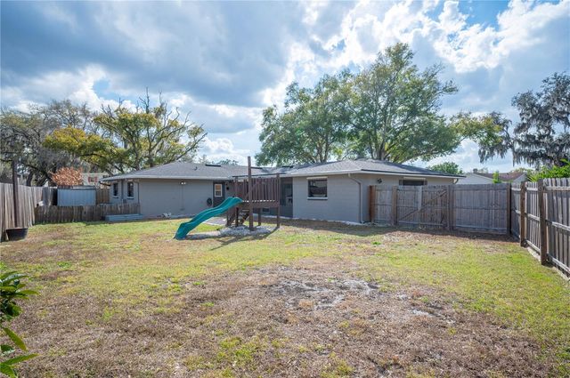 513 QUEENS LOOP N, Lakeland, FL 33803