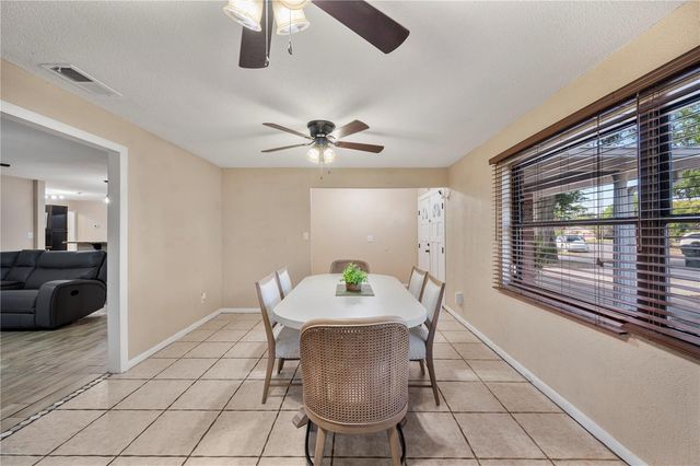 513 QUEENS LOOP N, Lakeland, FL 33803