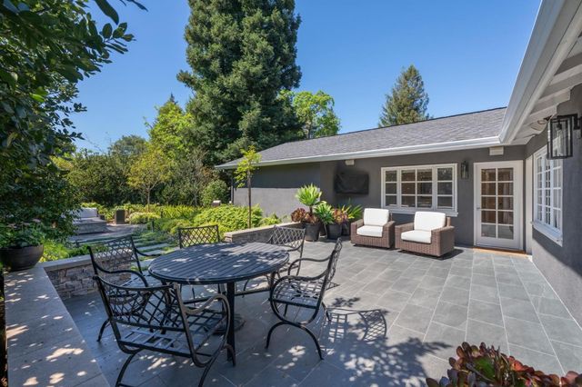 284 Selby Lane, Atherton, CA 94027