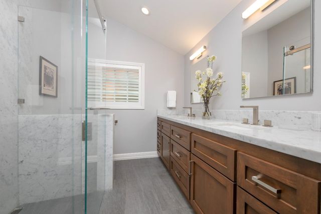 284 Selby Lane, Atherton, CA 94027