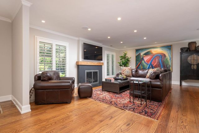 284 Selby Lane, Atherton, CA 94027