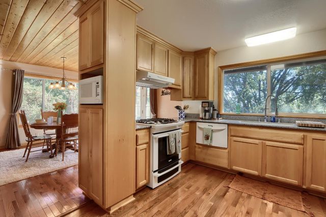 5840 Evergreen Ln, Mariposa, CA 95338