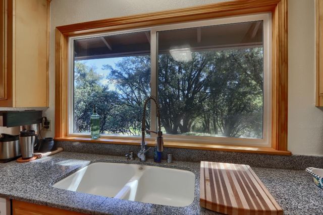 5840 Evergreen Ln, Mariposa, CA 95338