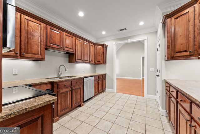 45 Holcomb Drive, Cleveland, GA 30528