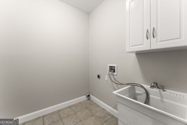 45 Holcomb Drive, Cleveland, GA 30528