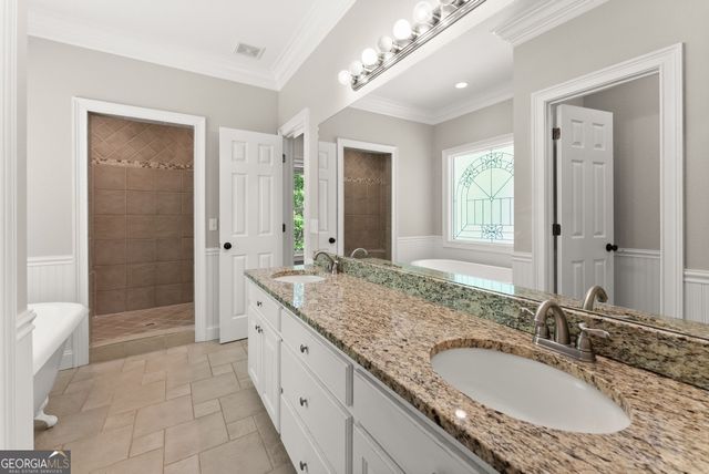 45 Holcomb Drive, Cleveland, GA 30528
