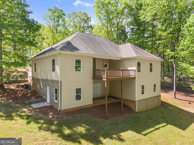 45 Holcomb Drive, Cleveland, GA 30528