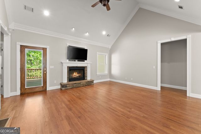45 Holcomb Drive, Cleveland, GA 30528