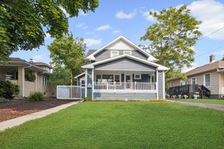 238 N Cornell Avenue, Villa Park, IL 60181