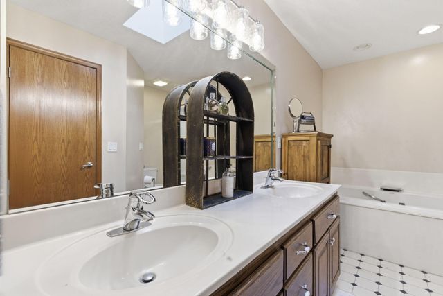 713 W Morning Glory Drive, Nixa, MO 65714