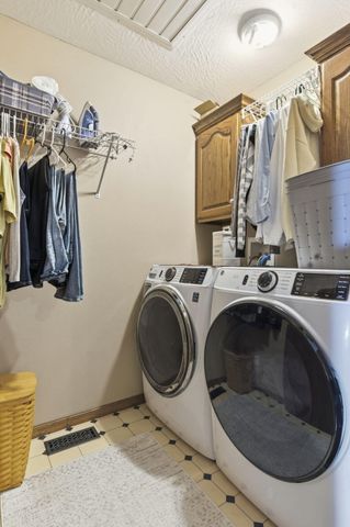 713 W Morning Glory Drive, Nixa, MO 65714