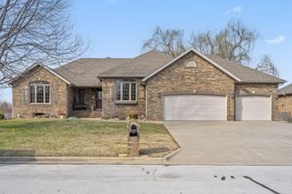 713 W Morning Glory Drive, Nixa, MO 65714