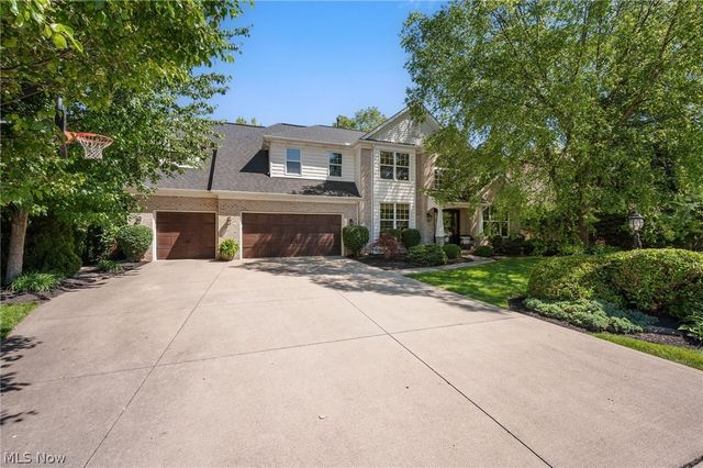 20108 Kylemore Drive, Strongsville, OH 44149