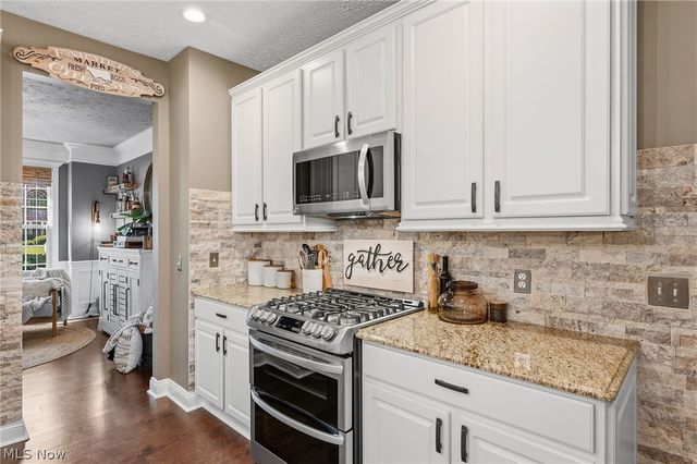 20108 Kylemore Drive, Strongsville, OH 44149