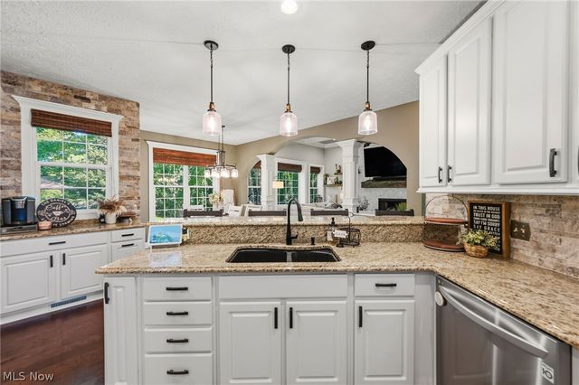 20108 Kylemore Drive, Strongsville, OH 44149