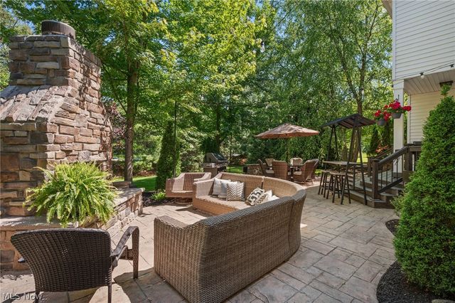 20108 Kylemore Drive, Strongsville, OH 44149